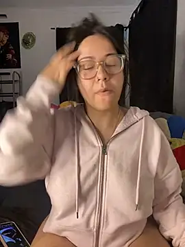 MsConejitaa online show from December 18, 2024, 2:49 pm