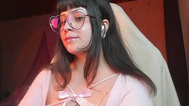 Snapshot of Renooh chatting on March 19, 2025, 2:48 am Renooh online show from March 19, 2025, 2:48 am