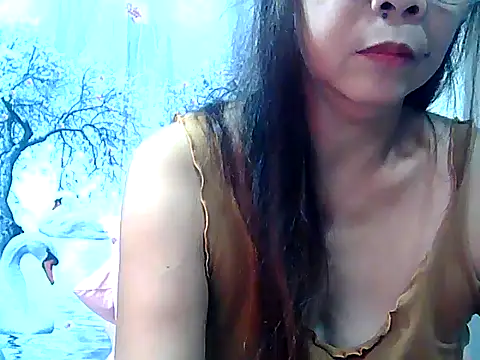 Snapshot of urwife_tobe chatting on October 23, 2025, 1:43 pm urwife tobe online show from October 23, 2025, 1:43 pm