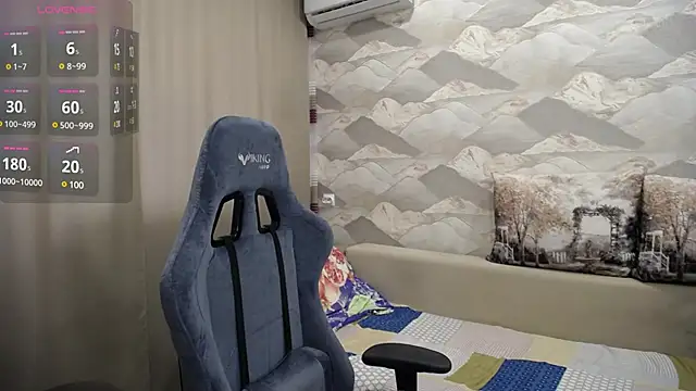 Snapshot of SerzhKorol1 chatting on March 13, 2025, 10:36 am SerzhKorol1 online show from March 13, 2025, 10:36 am