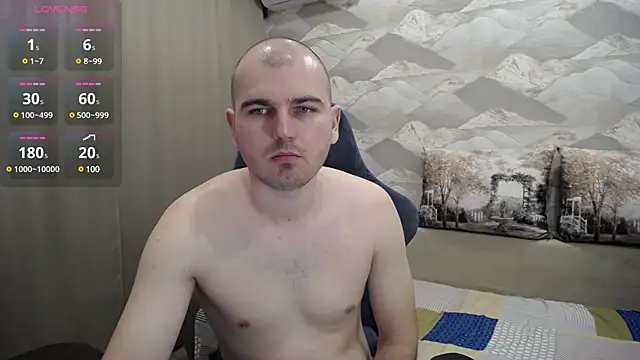 Snapshot of SerzhKorol1 chatting on March 14, 2025, 8:53 am SerzhKorol1 online show from March 14, 2025, 8:53 am