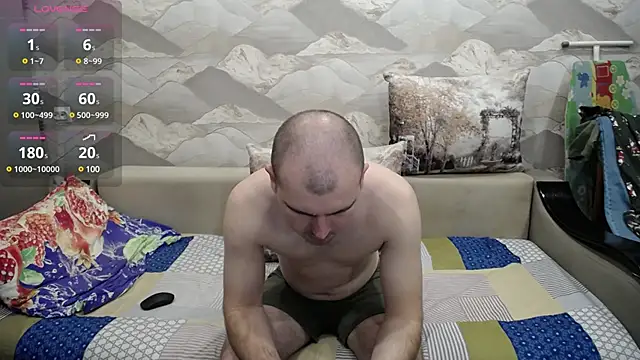 Snapshot of SerzhKorol1 chatting on March 21, 2025, 12:50 pm SerzhKorol1 online show from March 21, 2025, 12:50 pm