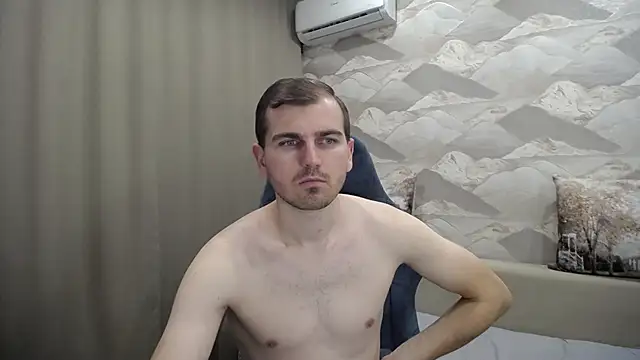 Snapshot of SerzhKorol1 chatting on November 20, 2025, 5:01 pm SerzhKorol1 online show from November 20, 2025, 5:01 pm