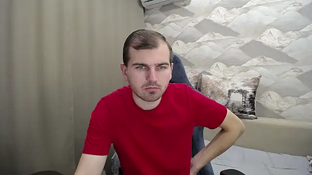 Snapshot of SerzhKorol1 chatting on November 22, 2025, 4:33 am SerzhKorol1 online show from November 22, 2025, 4:33 am