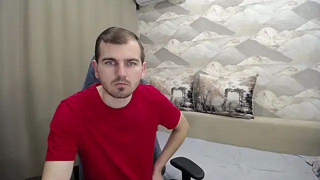 Snapshot of SerzhKorol1 chatting on November 25, 2025, 4:34 am SerzhKorol1 online show from November 25, 2025, 4:34 am