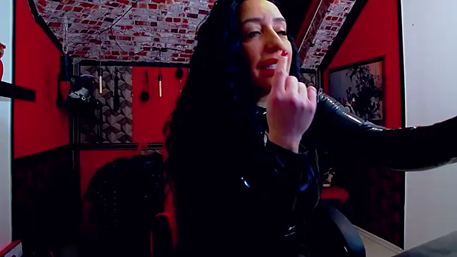 Snapshot of DommeBellatrix chatting on January 14, 2025, 6:34 am DommeBellatrix online show from January 14, 2025, 6:34 am