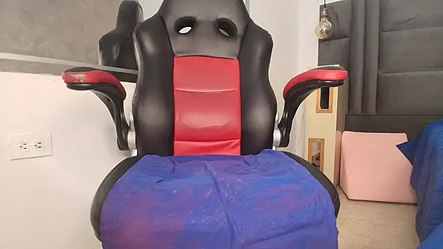 arletmss online show from March 10, 2025, 11:53 am