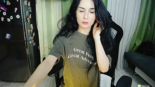 Snapshot of The_Blacksphinxxx chatting on January 30, 2025, 6:21 pm The Blacksphinxxx online show from January 30, 2025, 6:21 pm