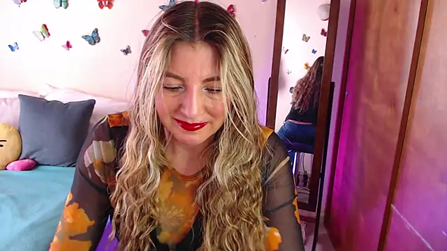 Jolie-Mature online show from January 2, 2025, 8:35 pm