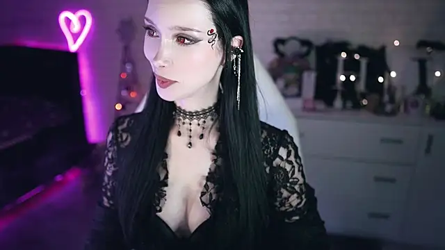 Snapshot of _Uindi_ chatting on February 17, 2025, 5:32 pm Uindi online show from February 17, 2025, 5:32 pm