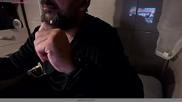 TigerOne19 online show from December 2, 2025, 8:04 pm