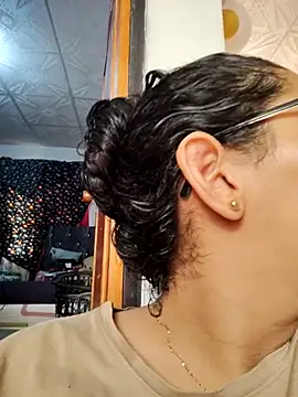 DanielleEvans  online show from February 22, 2025, 7:47 pm