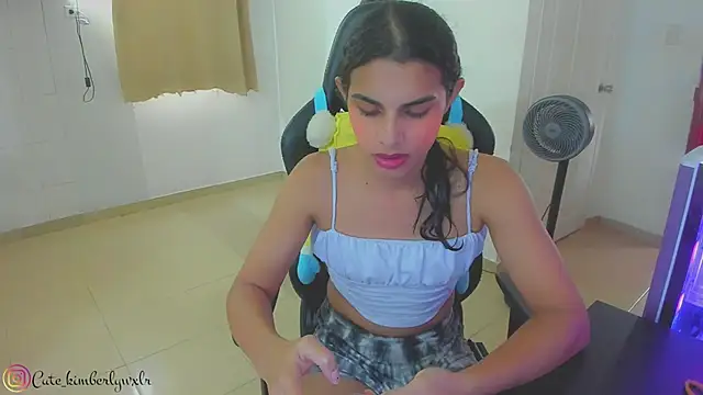 Snapshot of Kim_Wexler chatting on February 16, 2025, 11:05 pm Kim Wexler online show from February 16, 2025, 11:05 pm