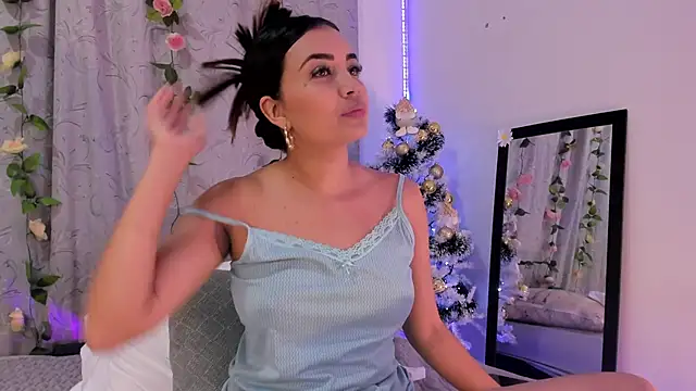 Snapshot of aisha_es chatting on December 14, 2024, 12:12 pm aisha es online show from December 14, 2024, 12:12 pm