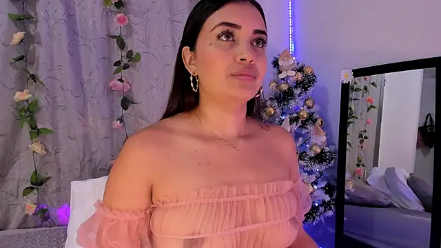 Snapshot of aisha_es chatting on December 17, 2024, 2:11 pm aisha es online show from December 17, 2024, 2:11 pm