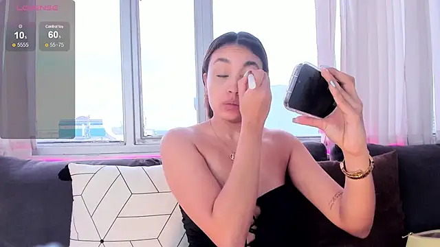 Snapshot of aisha_es chatting on September 28, 2025, 1:49 pm aisha es online show from September 28, 2025, 1:49 pm