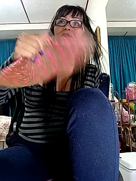 Snapshot of kelly_dirty_ chatting on October 18, 2025, 5:21 am kelly dirty online show from October 18, 2025, 5:21 am