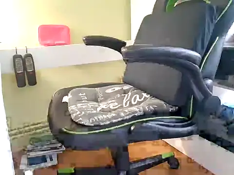 feathersify online show from September 30, 2025, 6:07 am