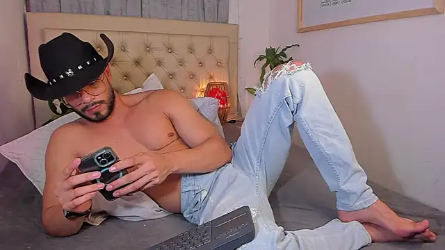 Josseph1  online show from January 25, 2025, 6:01 am