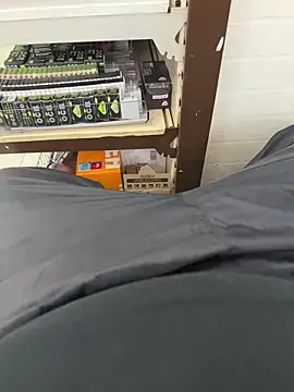 Snapshot of buri232 chatting on March 1, 2025, 9:18 am buri232 online show from March 1, 2025, 9:18 am