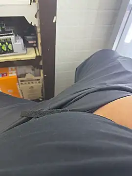 Snapshot of buri232 chatting on March 1, 2025, 6:11 pm buri232 online show from March 1, 2025, 6:11 pm