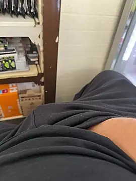 Snapshot of buri232 chatting on March 2, 2025, 11:07 am buri232 online show from March 2, 2025, 11:07 am