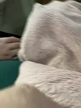 Snapshot of buri232 chatting on March 6, 2025, 2:18 pm buri232 online show from March 6, 2025, 2:18 pm