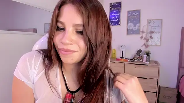 Snapshot of bluee_hazell chatting on March 7, 2025, 5:38 pm bluee hazell online show from March 7, 2025, 5:38 pm