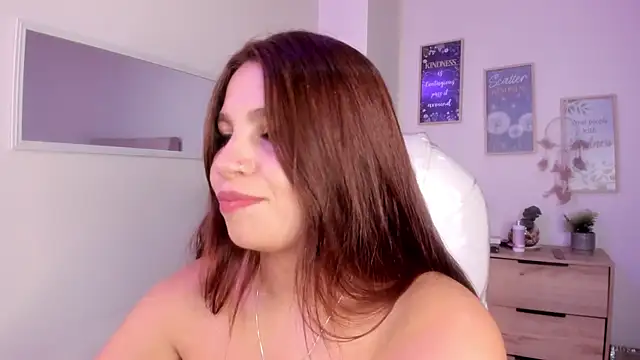 Snapshot of bluee_hazell chatting on March 19, 2025, 6:12 pm bluee hazell online show from March 19, 2025, 6:12 pm