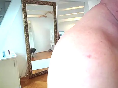 Snapshot of tobi_jerker chatting on September 29, 2025, 10:31 am tobi jerker online show from September 29, 2025, 10:31 am