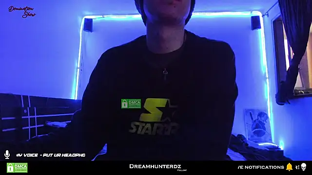 Snapshot of Headhunterdz chatting on February 24, 2025, 7:19 pm Headhunterdz online show from February 24, 2025, 7:19 pm