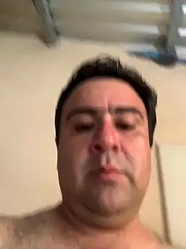 EmilianoGt online show from October 25, 2025, 4:46 pm