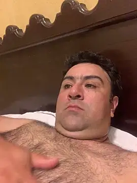 EmilianoGt online show from October 28, 2025, 5:48 pm