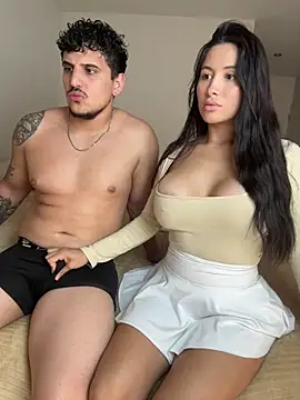 Snapshot of Sexandfire chatting on November 27, 2025, 9:39 pm Sexandfire online show from November 27, 2025, 9:39 pm