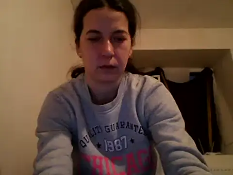 Snapshot of Tamilashaa chatting on February 13, 2025, 4:32 am Tamilashaa online show from February 13, 2025, 4:32 am