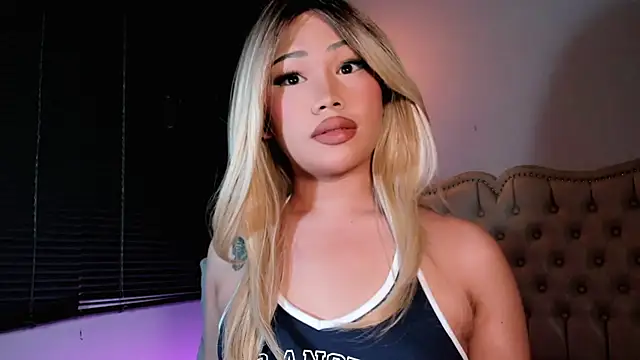 Snapshot of BoaHancockx chatting on November 23, 2025, 9:14 pm BoaHancockx online show from November 23, 2025, 9:14 pm