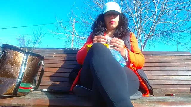 SquirtyMellissaLabia online show from March 17, 2025, 6:51 am