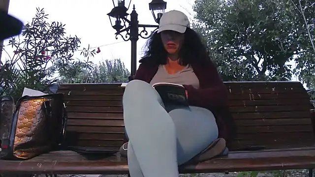 SquirtyMellissaLabia online show from September 10, 2025, 4:29 pm