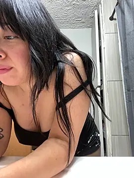 Snapshot of AriannaPena chatting on September 13, 2025, 9:25 pm AriannaPena online show from September 13, 2025, 9:25 pm