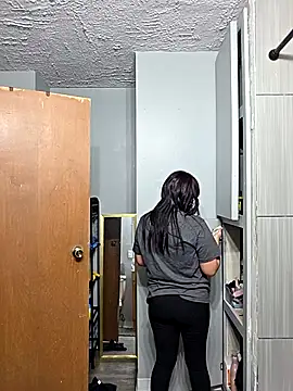 Snapshot of AriannaPena chatting on November 30, 2025, 12:03 am AriannaPena online show from November 30, 2025, 12:03 am