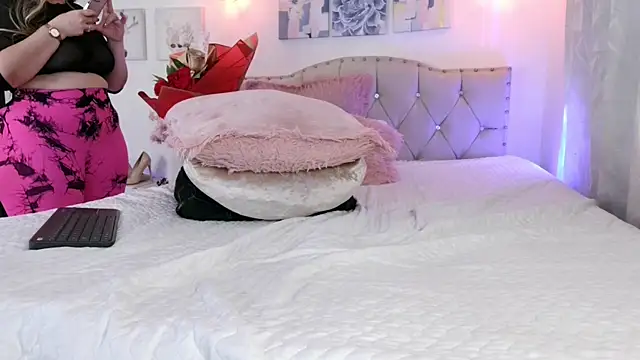 Snapshot of Dulce_Morrys chatting on February 14, 2025, 8:05 pm Dulce Morrys online show from February 14, 2025, 8:05 pm