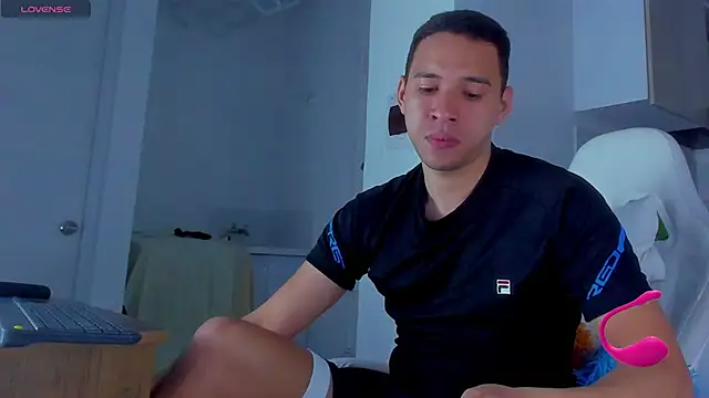 Snapshot of petter_coleman_ chatting on February 26, 2025, 11:26 pm petter coleman  online show from February 26, 2025, 11:26 pm
