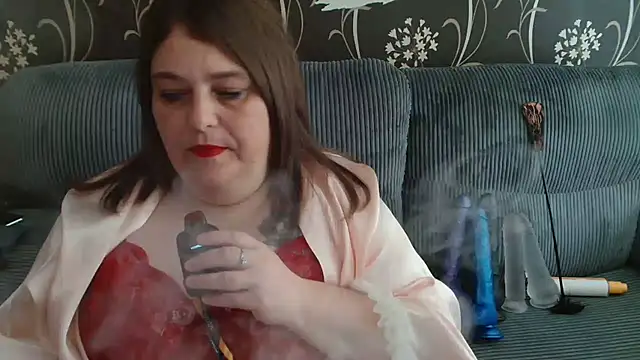 HouseWifeWhore Milf online show from September 19, 2025, 12:50 pm