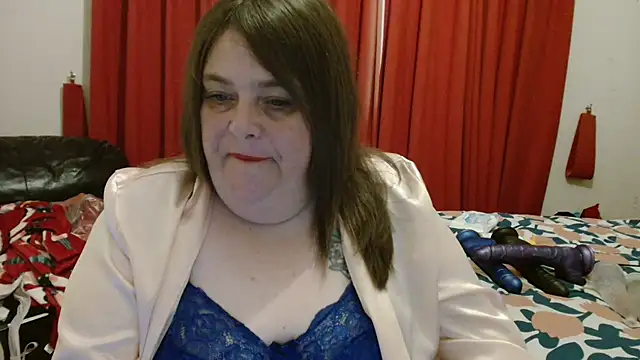 HouseWifeWhore Milf online show from October 16, 2025, 12:39 pm