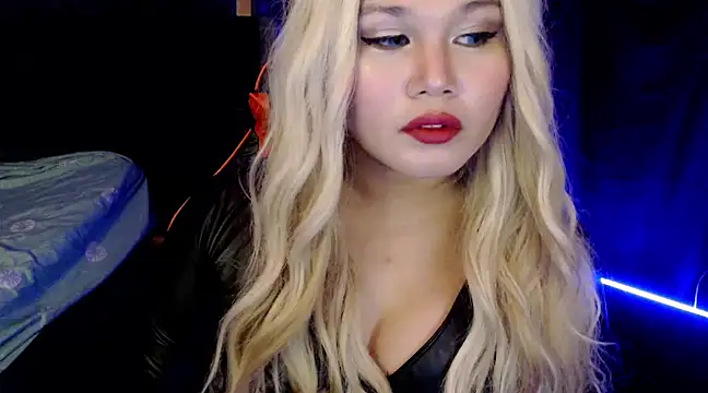 stacey wills44 online show from January 4, 2025, 1:21 am