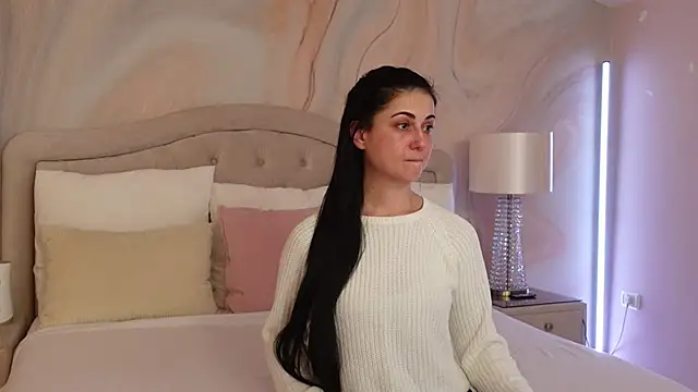 Snapshot of OliviaSirena chatting on February 9, 2025, 7:52 pm OliviaSirena online show from February 9, 2025, 7:52 pm