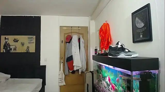 romeolovedark online show from January 24, 2025, 5:31 am