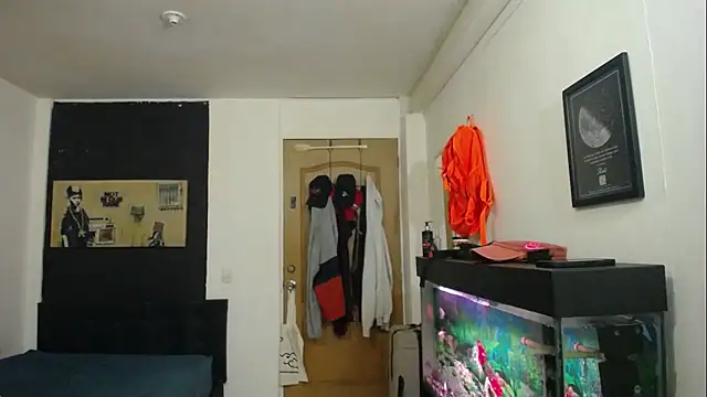 romeolovedark online show from January 26, 2025, 1:41 am