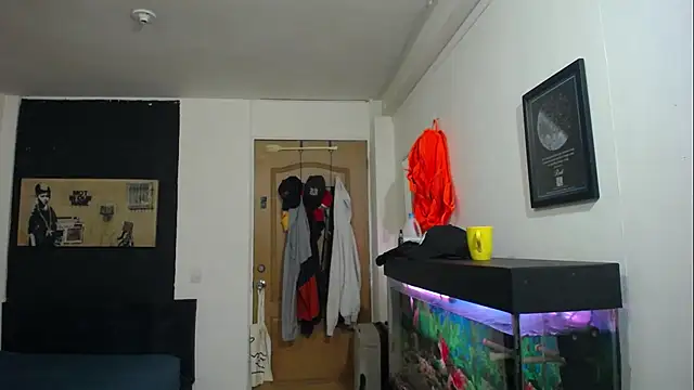 romeolovedark online show from February 7, 2025, 1:25 am