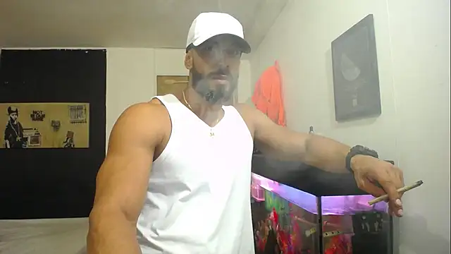 romeolovedark online show from March 18, 2025, 1:53 am